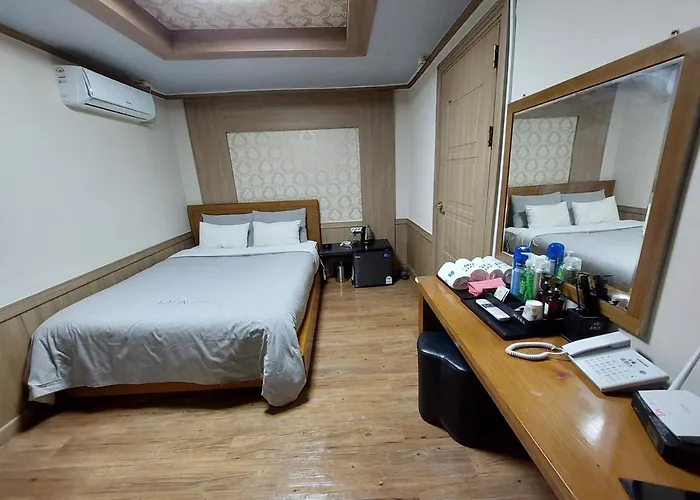 Отель Prince Motel