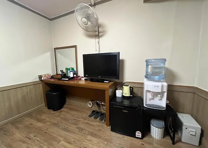 Prince Motel Отель