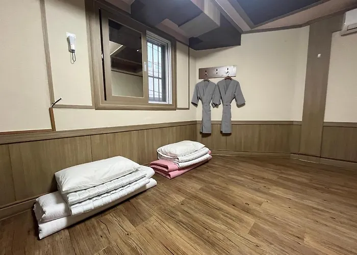 Prince Motel Отель